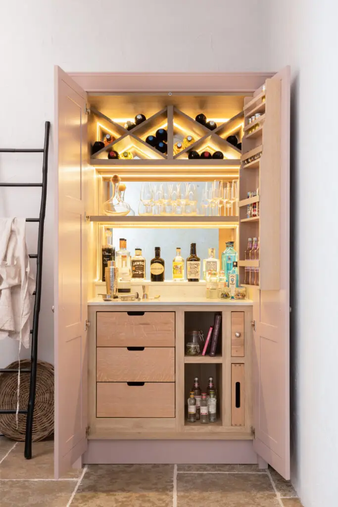 Gin Cabinet-1