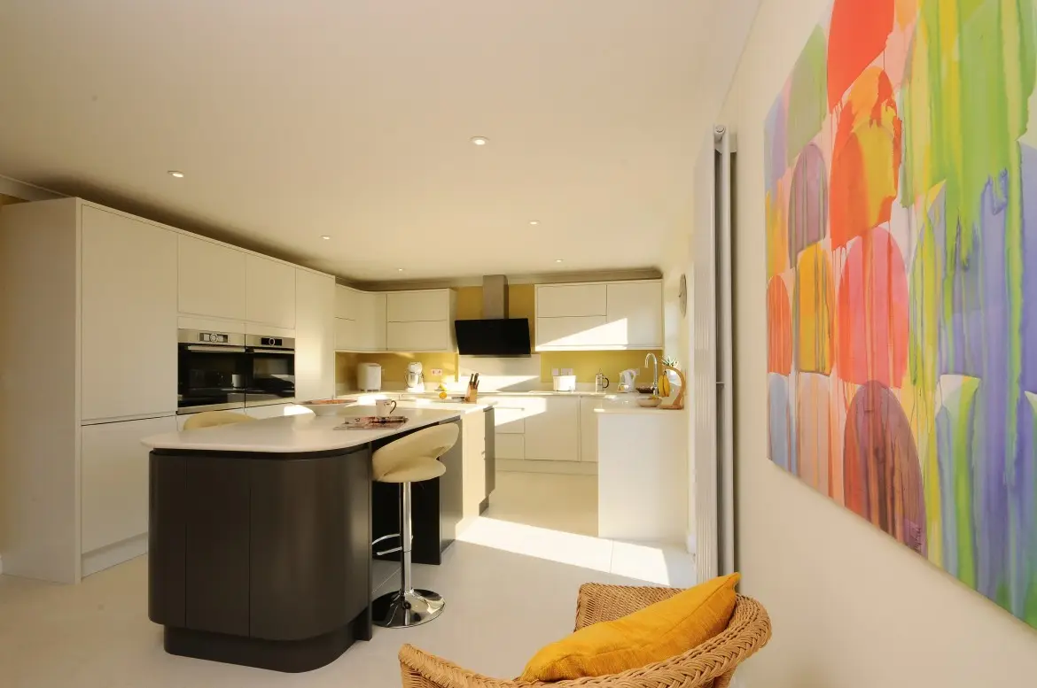 Second-Nature-Remo-Matt-Painted-in-Lava-and-Porcelain